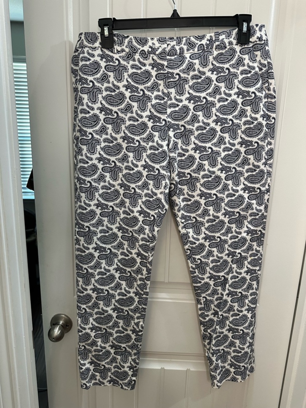 Michael Kors White and Navy Paisley Stretch Pants size 14 nautical
